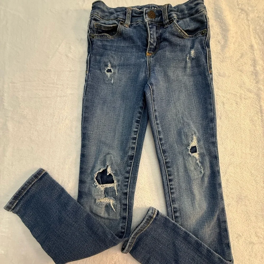 GAP stylish free distressing